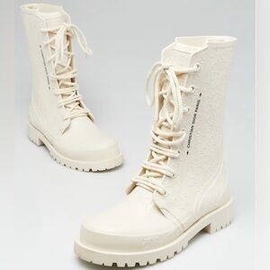 Women’s Size 6 Diorcamp Oblique Boots